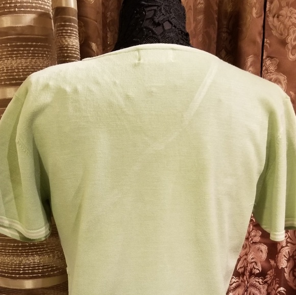 InKnit lime green shortsleeve top - Picture 2 of 3